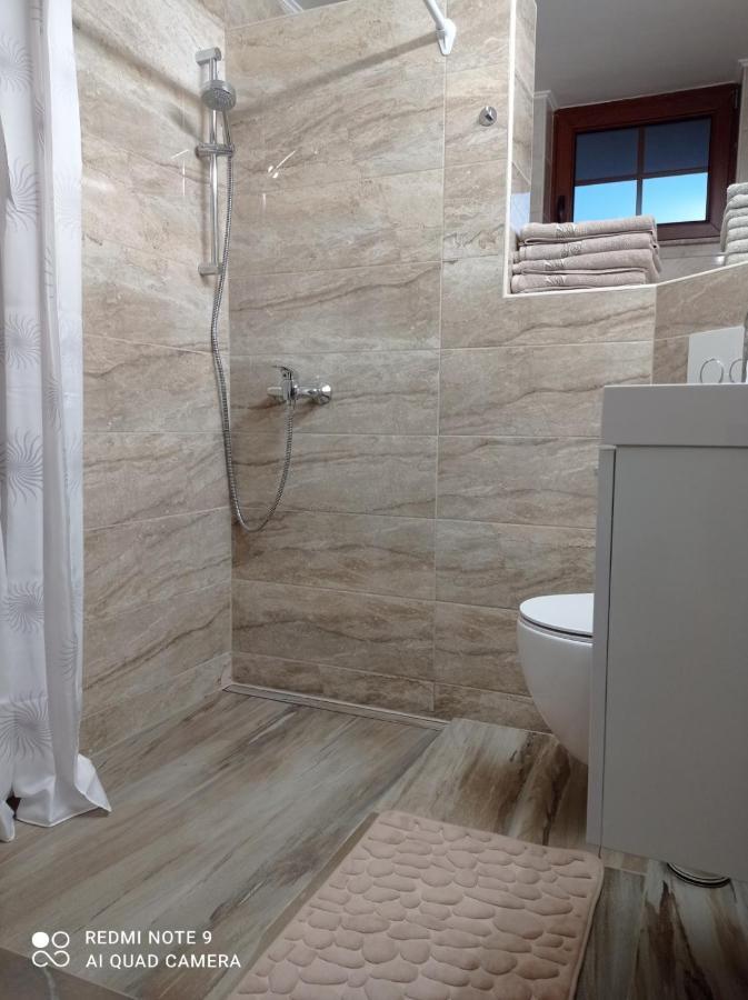 Zerko Holiday Home - Vineyard Chalet With Sauna And Jacuzzi Free Mirna Εξωτερικό φωτογραφία