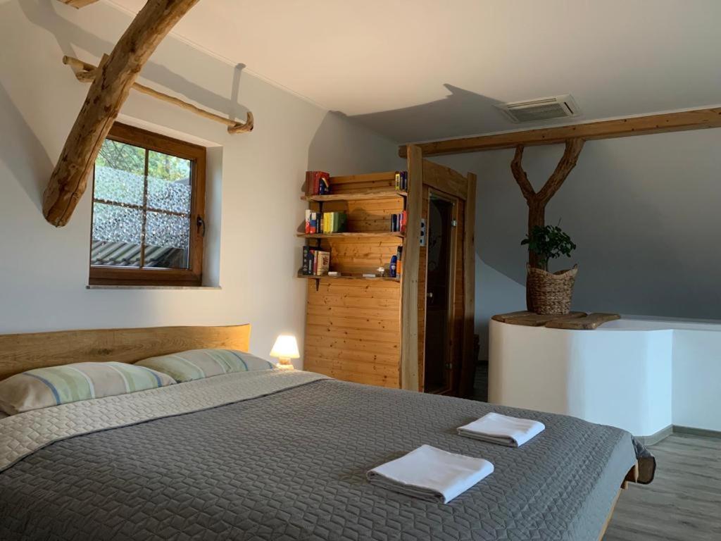 Zerko Holiday Home - Vineyard Chalet With Sauna And Jacuzzi Free Mirna Εξωτερικό φωτογραφία