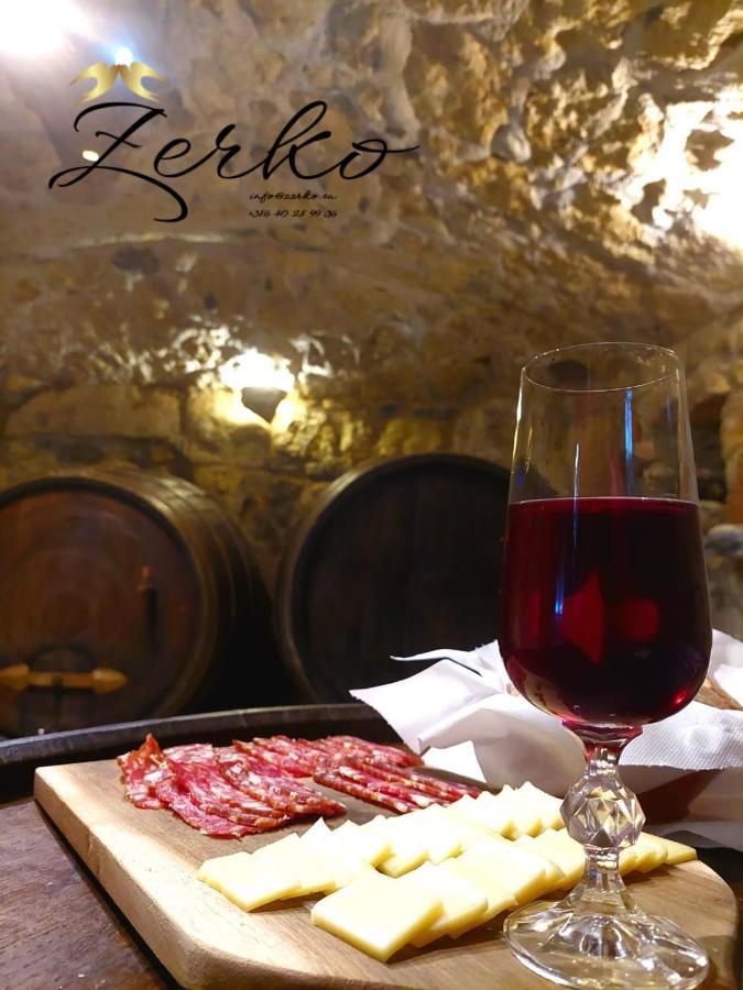Zerko Holiday Home - Vineyard Chalet With Sauna And Jacuzzi Free Mirna Εξωτερικό φωτογραφία