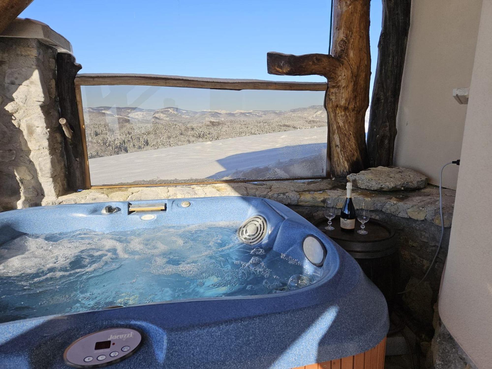 Zerko Holiday Home - Vineyard Chalet With Sauna And Jacuzzi Free Mirna Εξωτερικό φωτογραφία