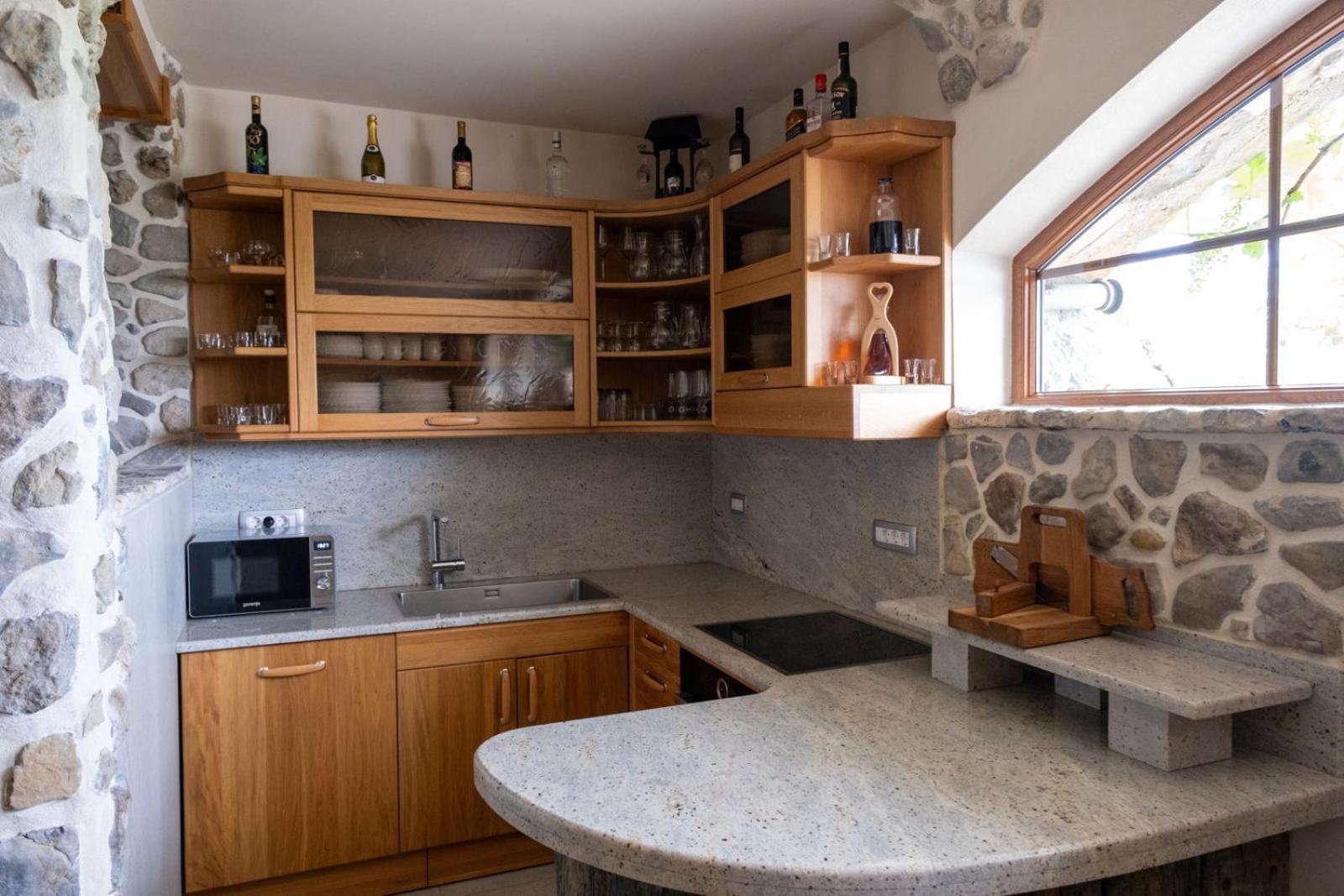Zerko Holiday Home - Vineyard Chalet With Sauna And Jacuzzi Free Mirna Εξωτερικό φωτογραφία