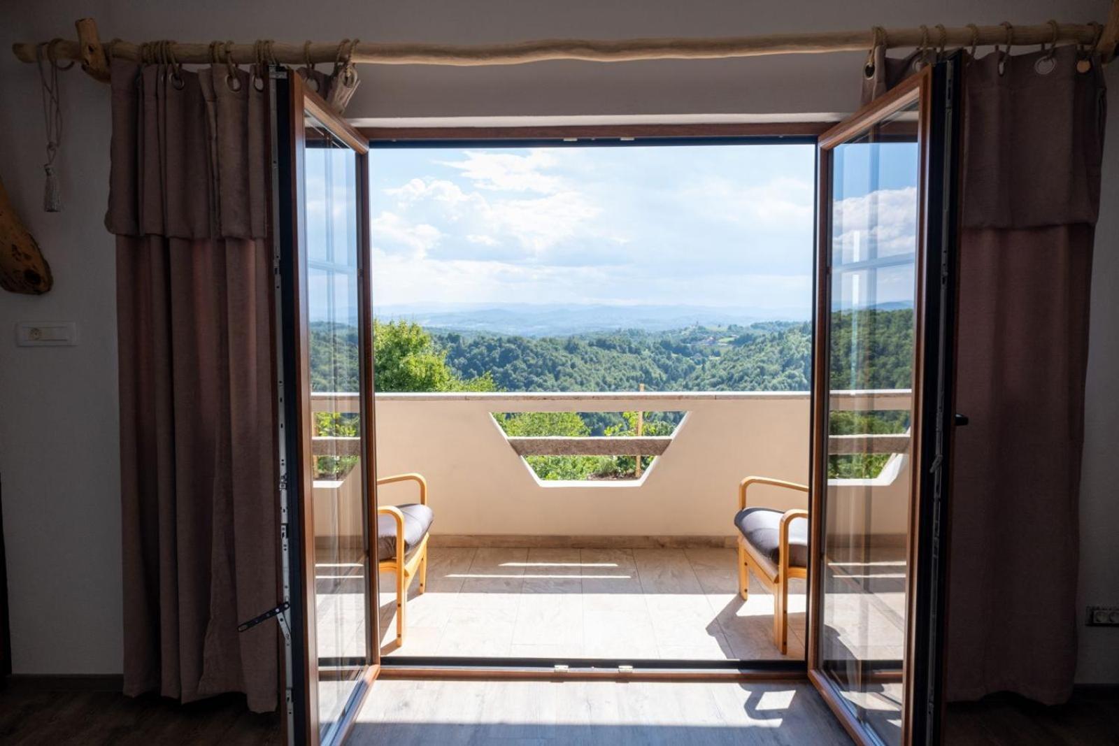 Zerko Holiday Home - Vineyard Chalet With Sauna And Jacuzzi Free Mirna Εξωτερικό φωτογραφία