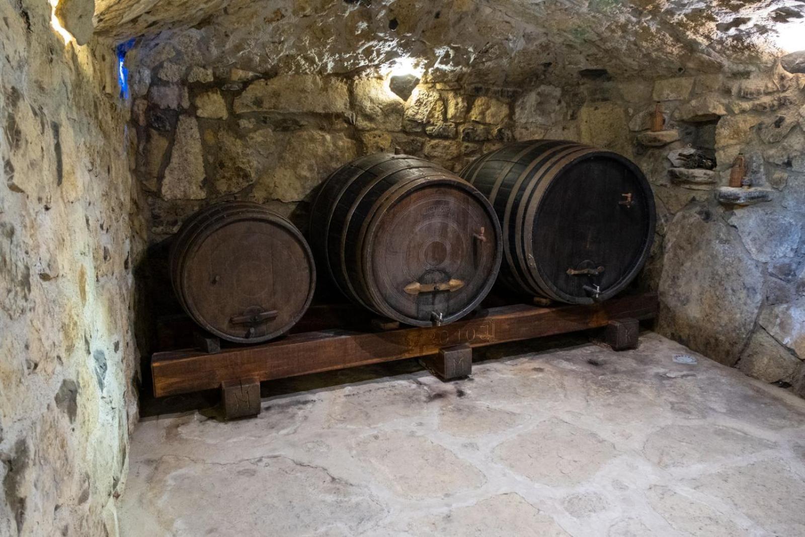 Zerko Holiday Home - Vineyard Chalet With Sauna And Jacuzzi Free Mirna Εξωτερικό φωτογραφία