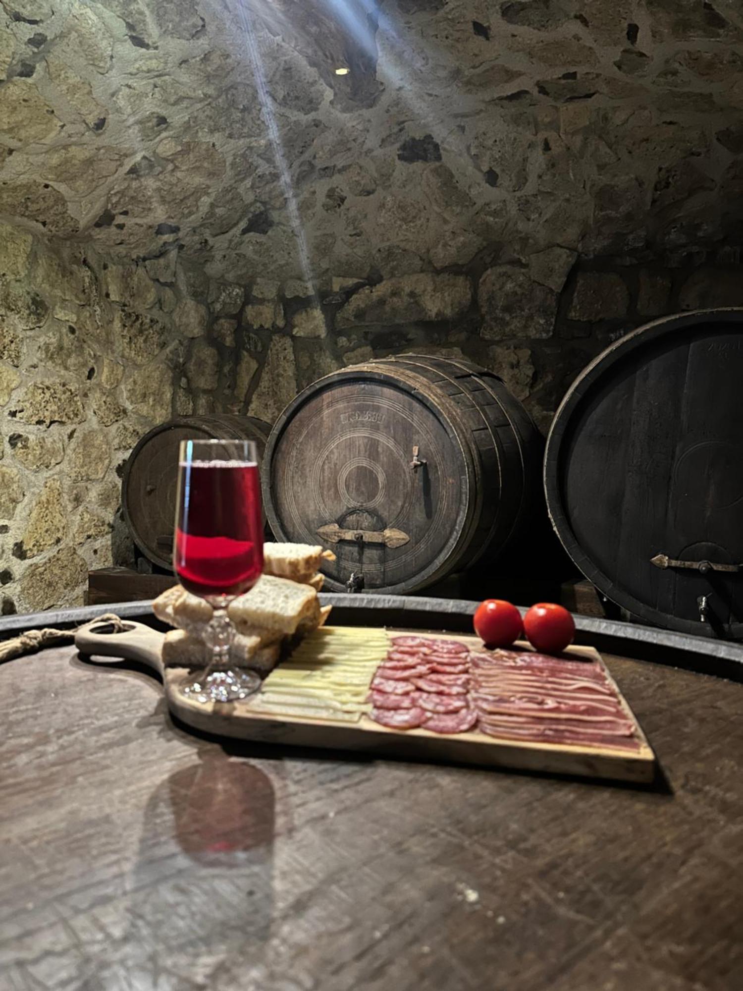 Zerko Holiday Home - Vineyard Chalet With Sauna And Jacuzzi Free Mirna Εξωτερικό φωτογραφία